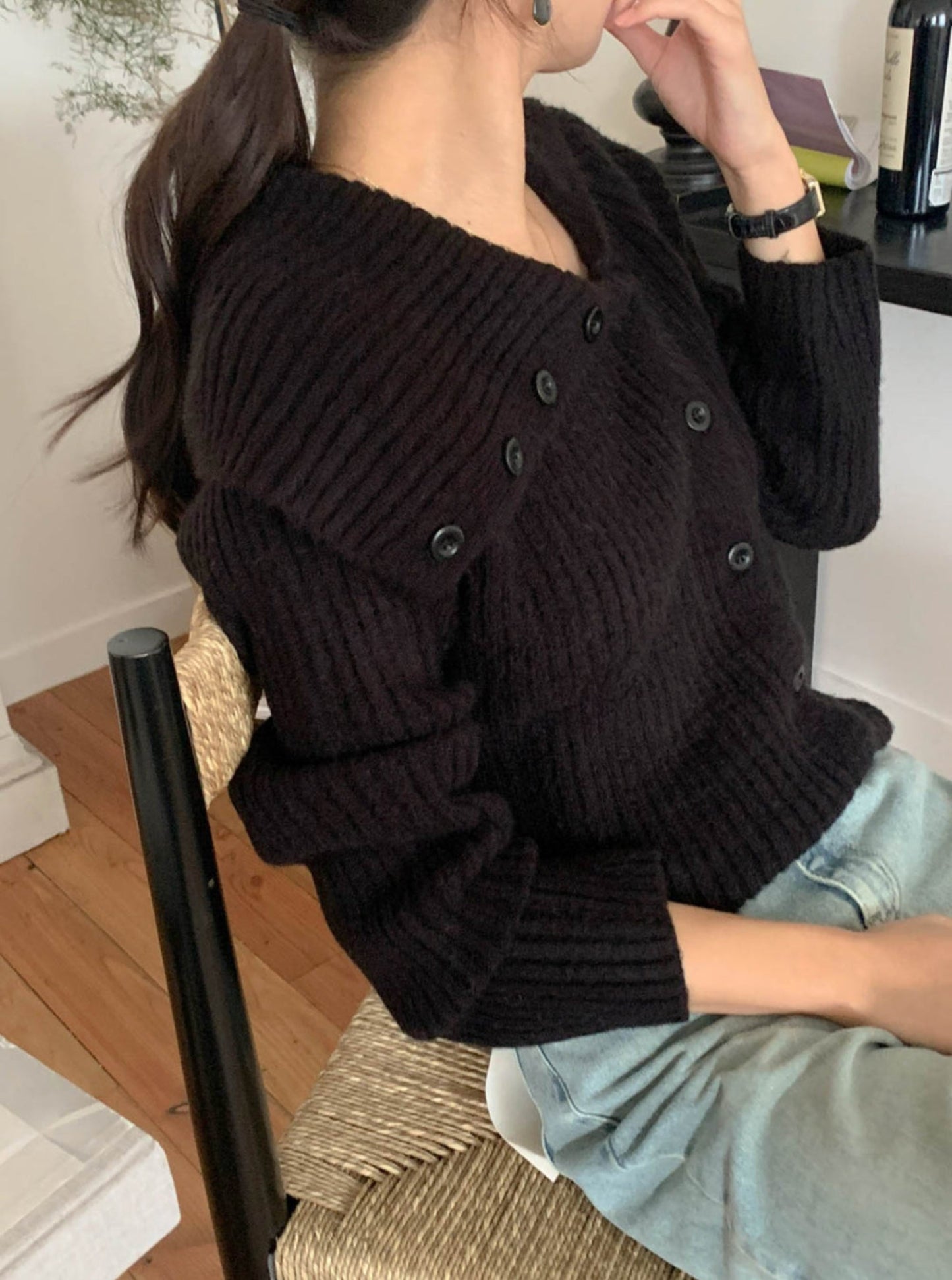 Oversized Collar Unbalanced Knit Cardigan