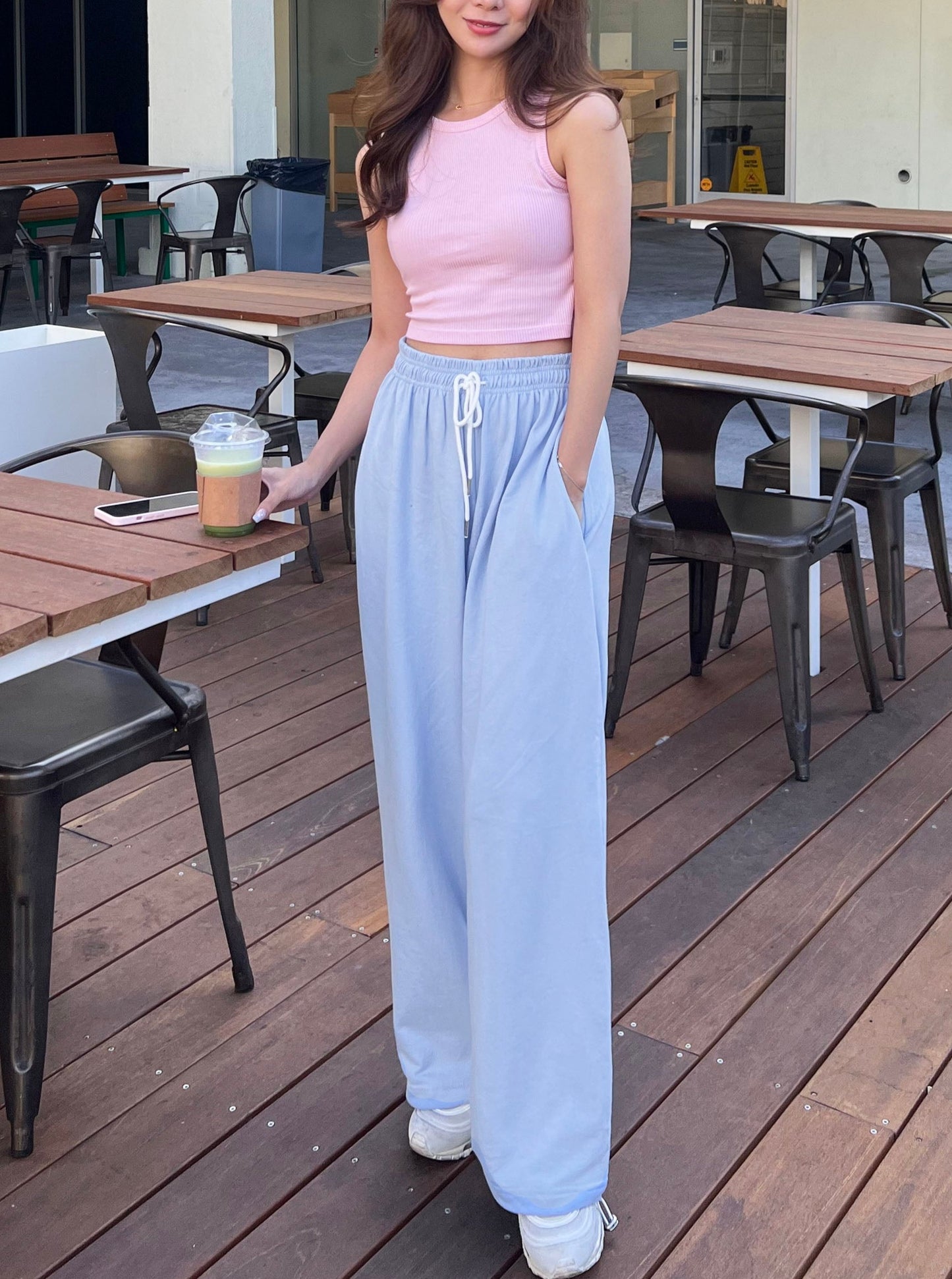 Ribbed Sleeveless Cropped Tee