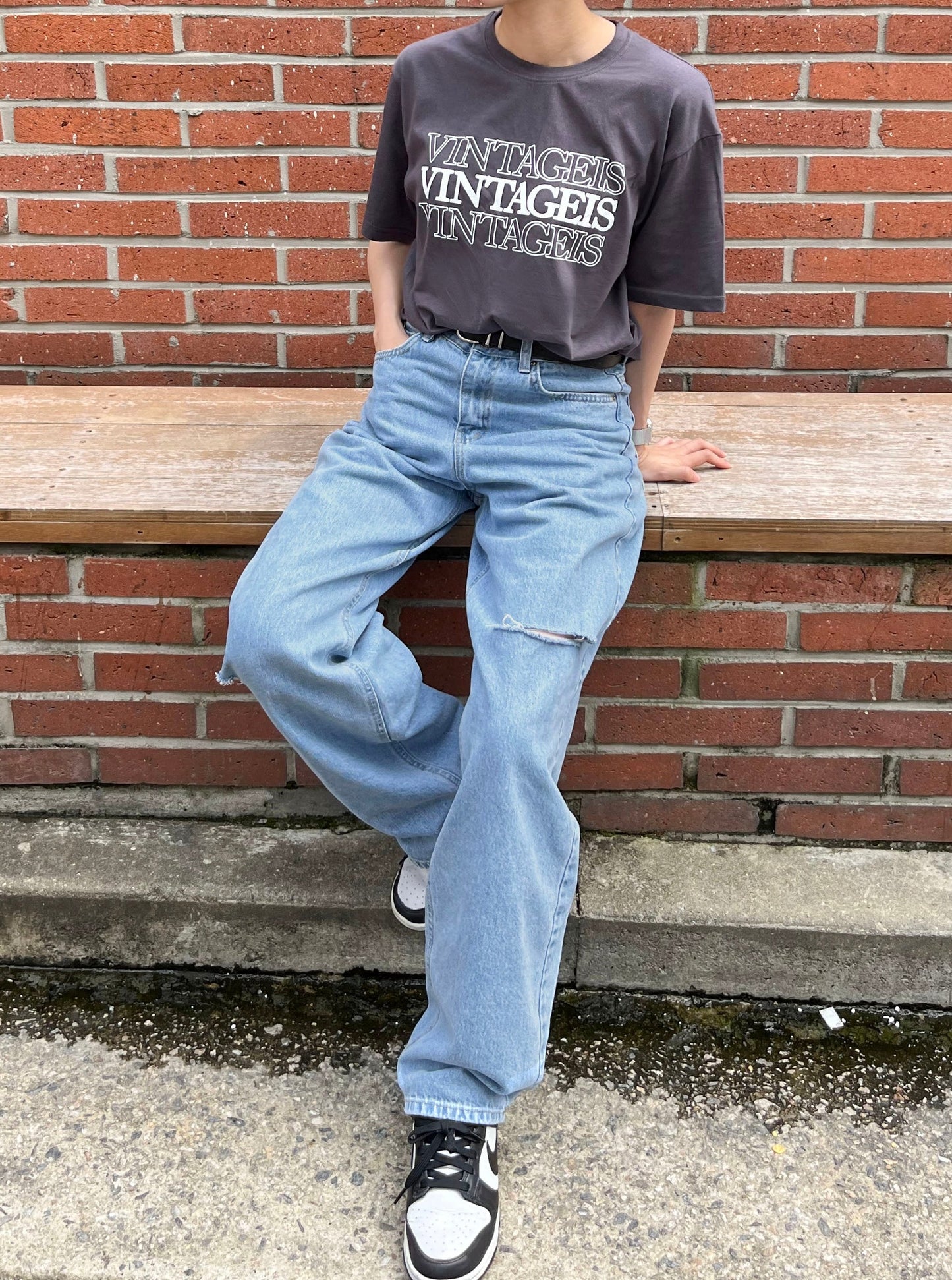Cut Out Baggy Jeans