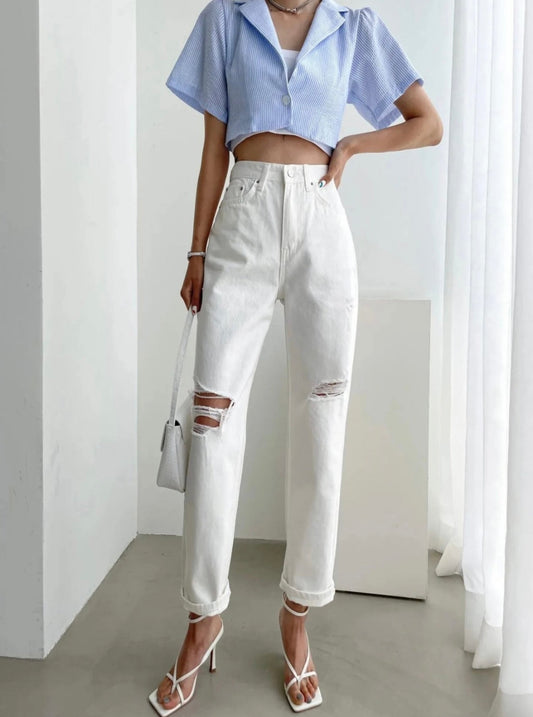 Distressed Baggy Jeans
