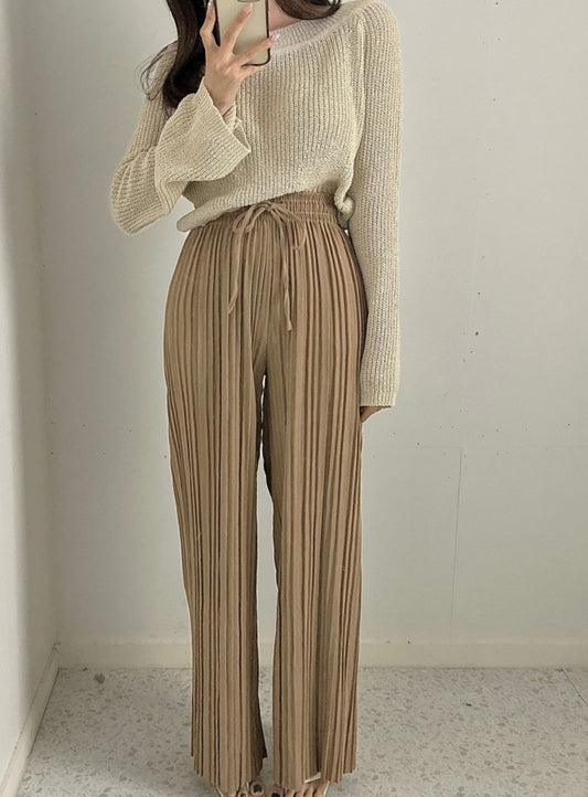 Wide Pleats Pants