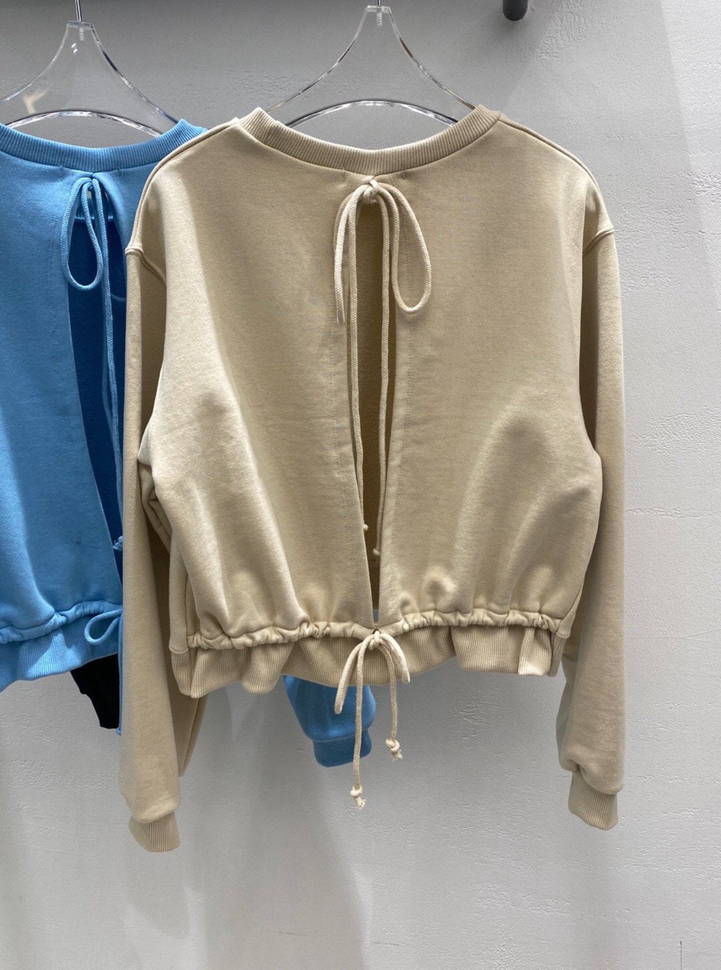 Backless Sweatshirt