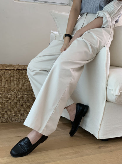 Cotton Pleated Trouser