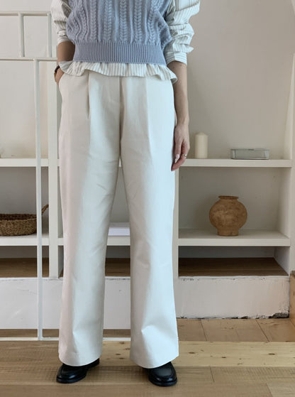 Cotton Pleated Trouser