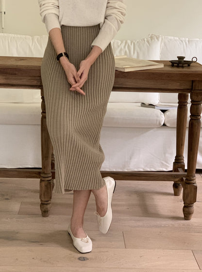 Rib Knit Maxi Skirt