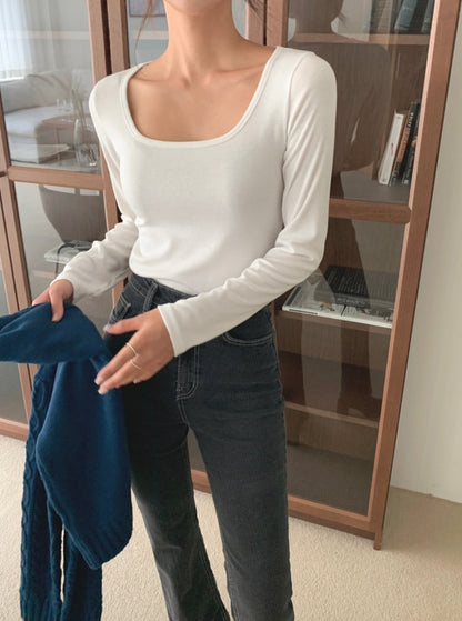 Scoop Neck Knit Tee