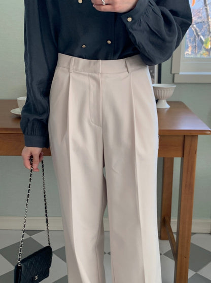 One Pintuck Trouser