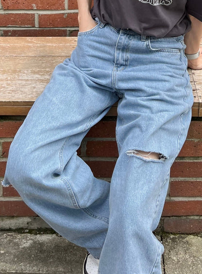 Cut Out Baggy Jeans